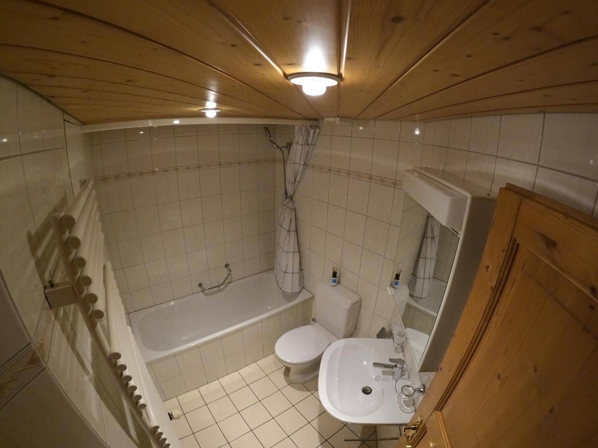 Matten bei Interlaken Fine&Pine Center Apartment מראה חיצוני תמונה